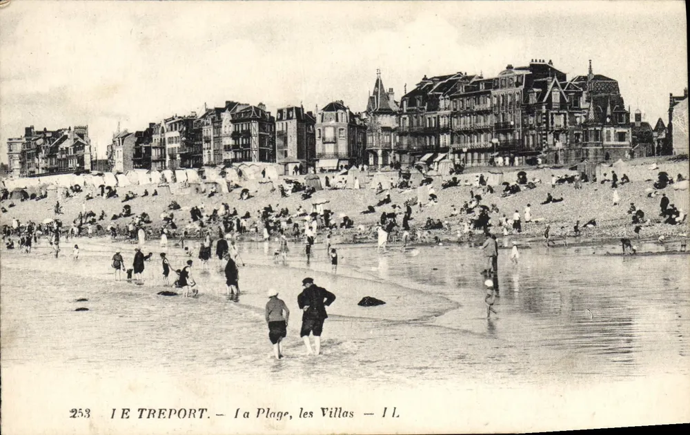 Le Tréport — A Praia, as Villas — I.L. - Frente