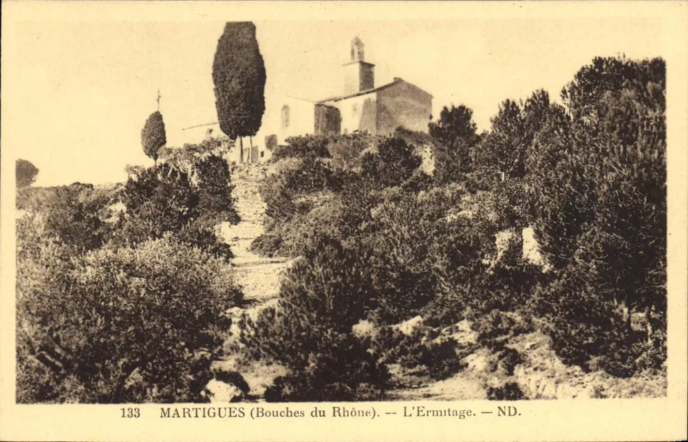 Martigues (Bouches-du-Rhône) — O Ermitage — ND. - Frente