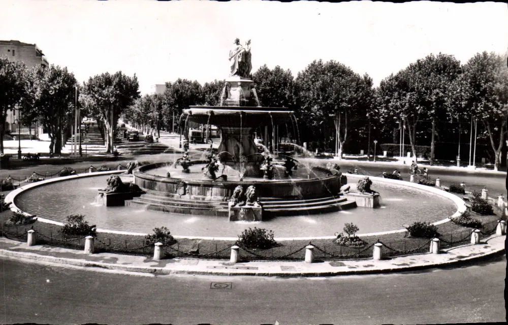 Aix-en-Provence — La Grande Fontaine sur la Ratonde (XIXe siècle) — Société Éditions de France, n° 2031 - Vorderseite