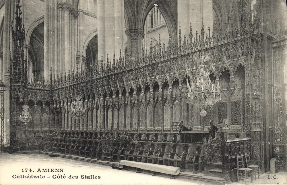 Amiens - Catedral - Lado das Stalles — L. C. n°174 - Frente