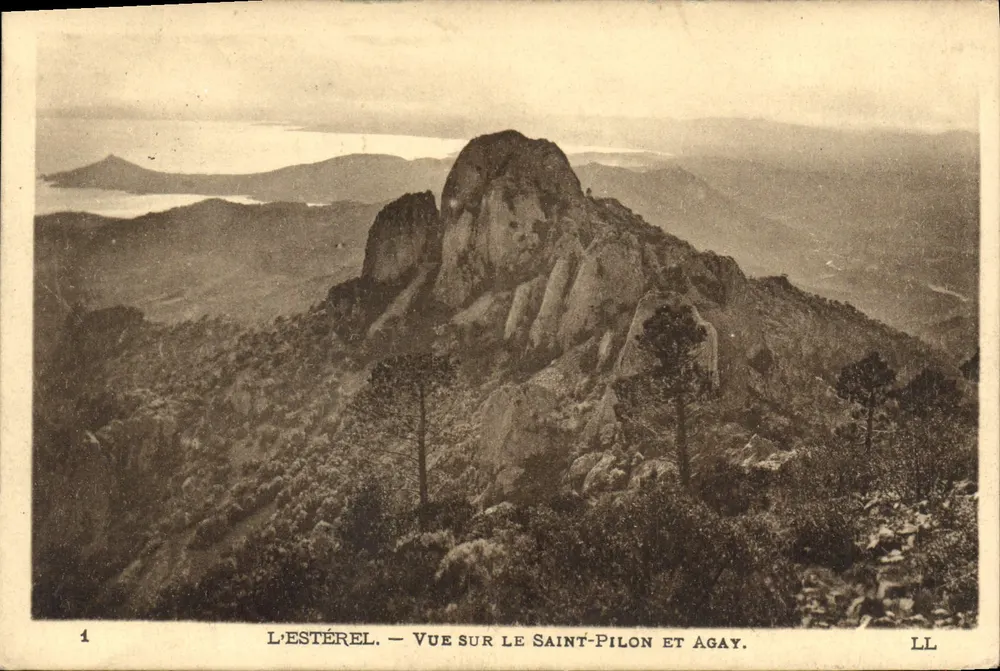 L'ESTÉREL — Vista sobre o Saint-Pilon e Agay — LL - Frente