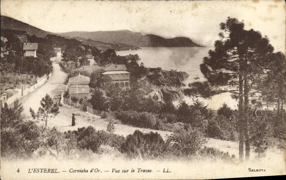 L'ESTEREL — Corniche d'Or — Vista sobre o Trayas — Selecta - Frente