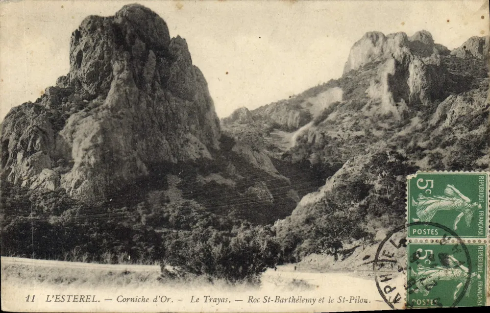 L'ESTEREL — Corniche d'Or — Le Trayas — Roc St-Barthélemy und St-Pilou — Verlag: POSTES - Vorderseite