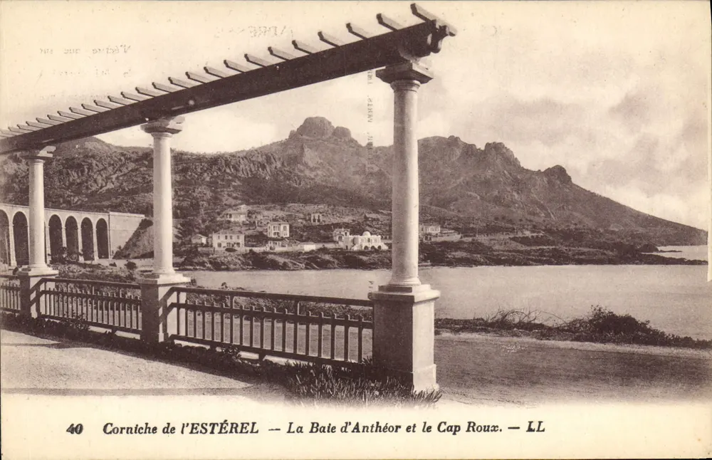 Corniche do ESTÉREL — A Baia de Anthéor e o Cabo Roux — LL - Frente