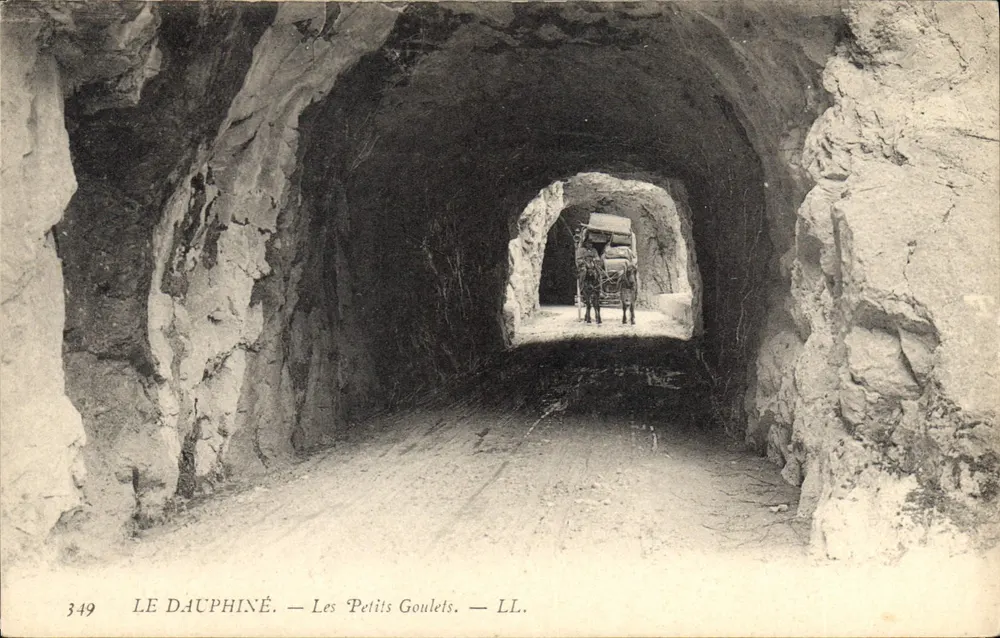 Os Pequenos Goulets — O Dauphiné — LL. - Frente