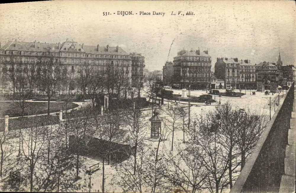Dijon - Praça Darcy — vista panorâmica — L. V., editor - Frente