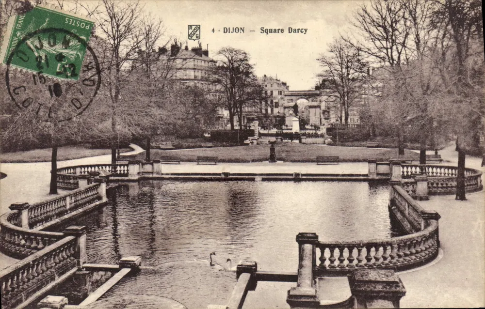 Dijon — Square Darcy — vista do lago com cisne - Frente