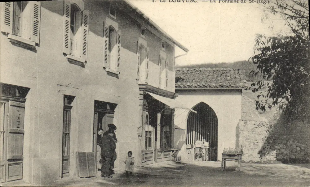 La LOUVESC — Die Fontaine de St-Regis — Verlag P. Paillet, Nr. 4 - Vorderseite