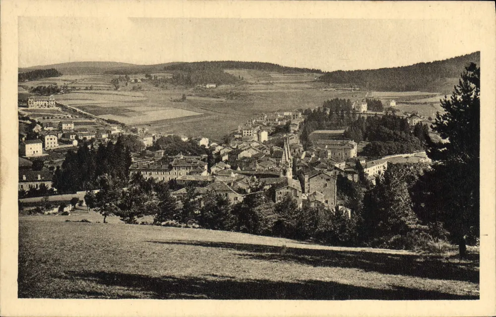 La Louvesc (Ardèche) — Vista geral — Fot. C. Malcon - Frente