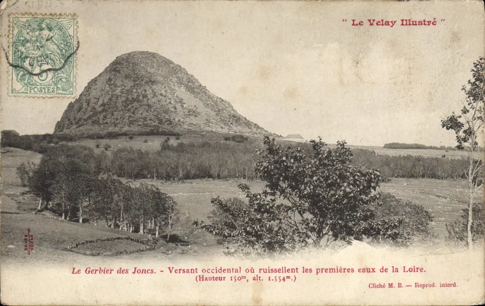 Der Gerbier des Joncs — Westlicher Hang, an dem die ersten Wasser der Loire fließen — Foto von M. B. — Reproduktion verboten — "Le Velay Illustré" - Vorderseite