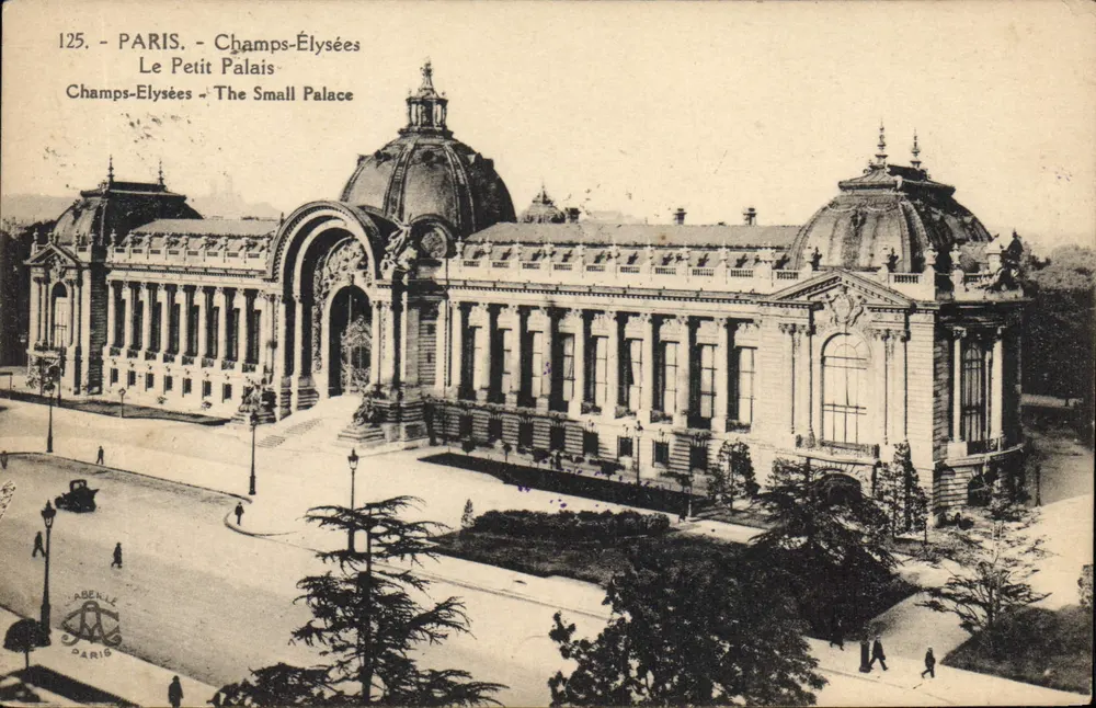 Paris - Champs-Élysées - O Pequeno Palácio - Abenle Paris - Frente