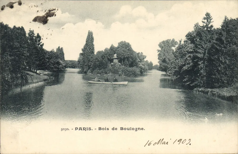 Bois de Boulogne — Canal com barco e cisnes — Paris, n°5030 - Frente