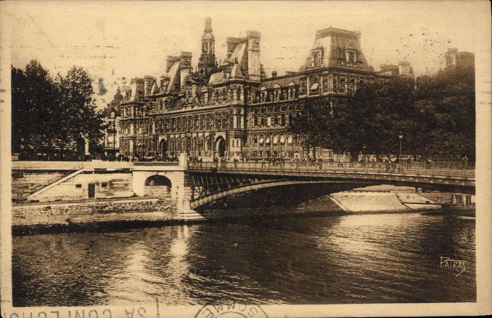O Hôtel de Ville — Paris — Éditions Fairas - Frente