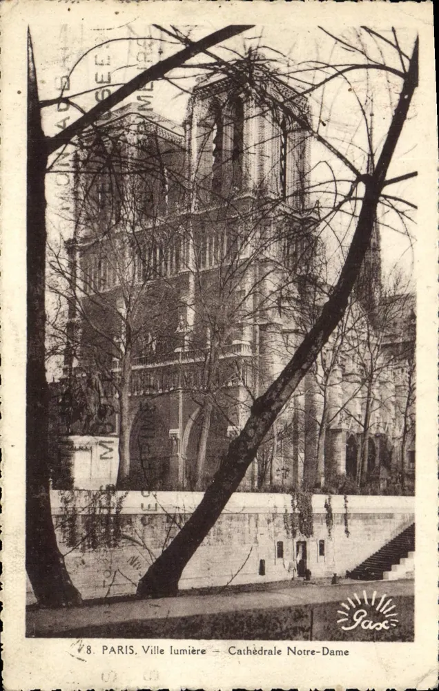 PARIS. Stadt des Lichts — Kathedrale Notre-Dame - Vorderseite