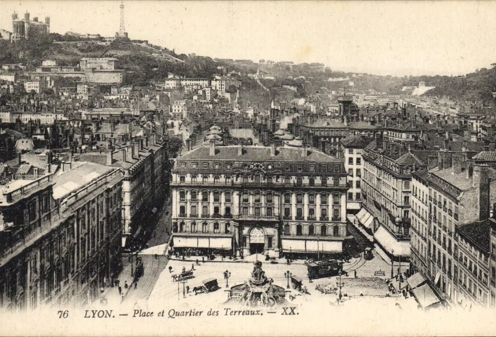 LYON — Plein en Wijk van de Terreaux — XX. — Druk LÉVY Fils & Cie, Parijs - Voorkant