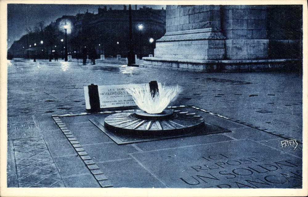 Die Grabstätte des Unbekannten Soldaten — Paris — Editions d'Art 'Patras' - Vorderseite