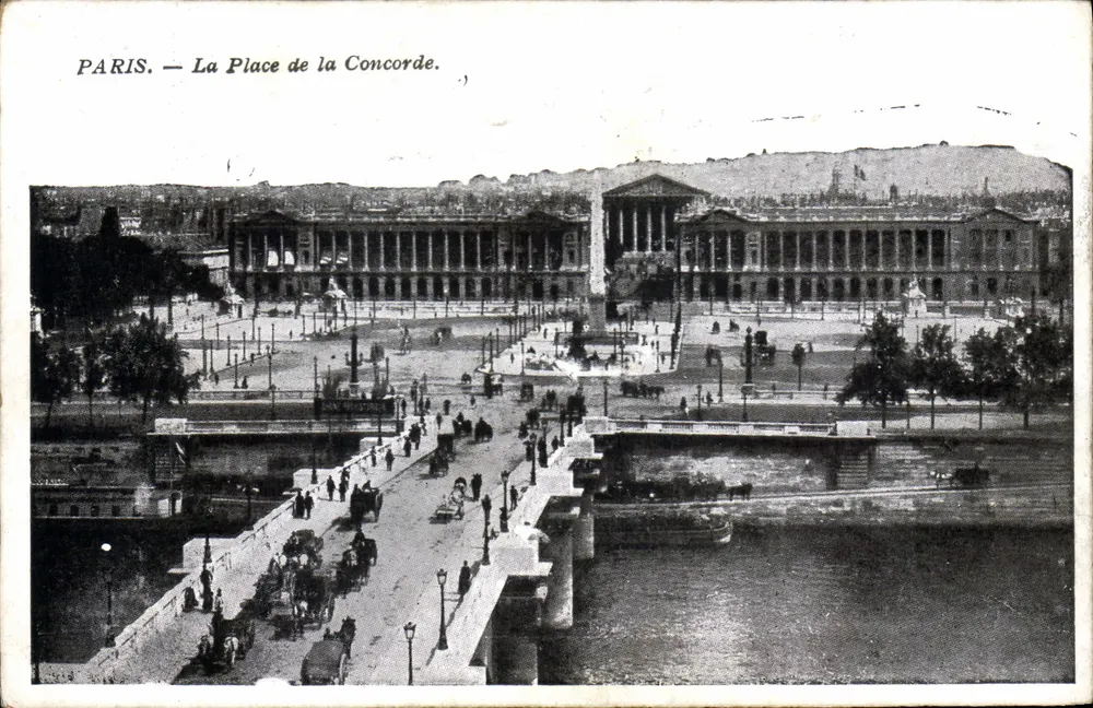 Paris — A Praça da Concórdia — vista de uma ponte sobre a Sena - Frente
