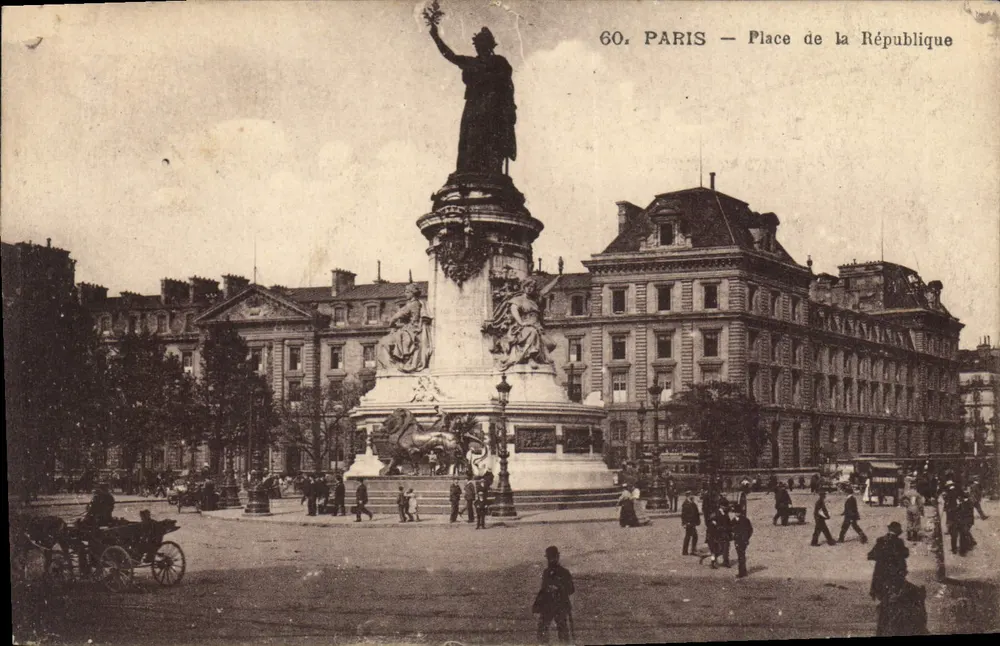 Paris — Praça da República — editor desconhecido, n° 60 - Frente