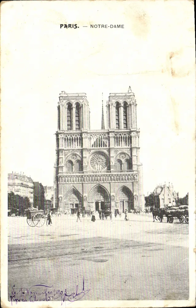 Paris — Catedral de Notre-Dame — Editor desconhecido, número de série não visível - Frente