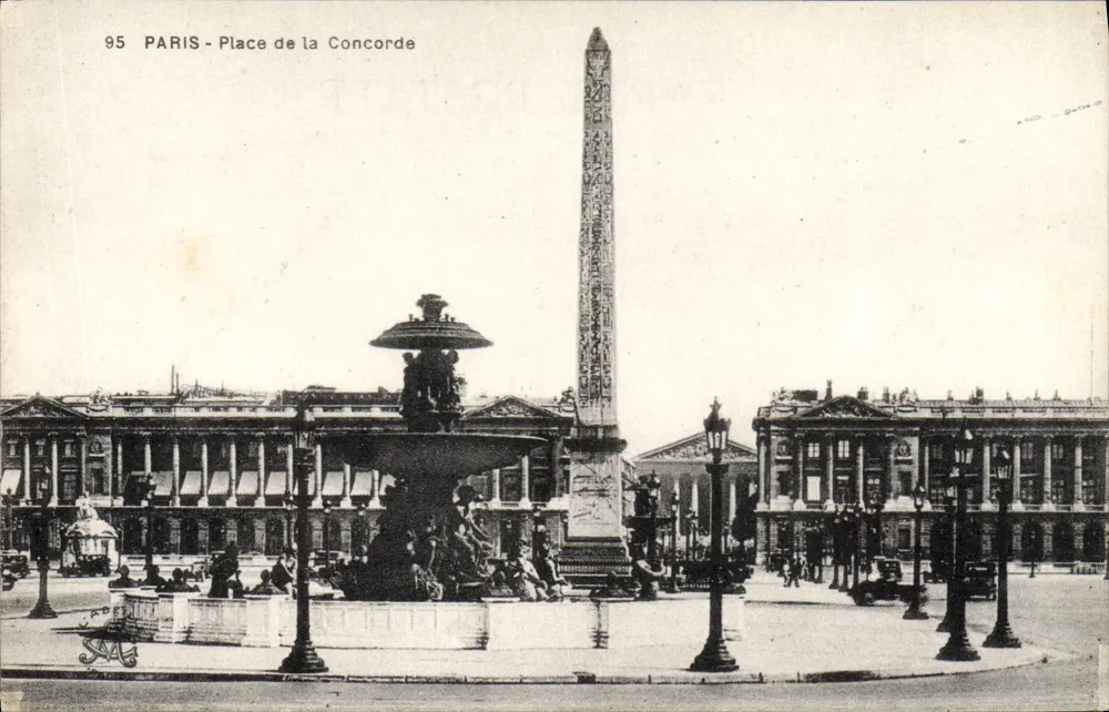 Paryż - Plac Konkordii — Obełisk i Fontanna — Wydawca Phototype - Awers