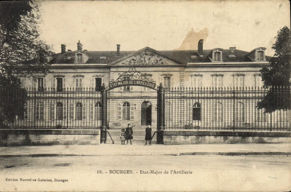 Bourges — Hauptquartier der Artillerie — Edition Nouvelles Galeries, Bourges, Nr. 68 - Vorderseite