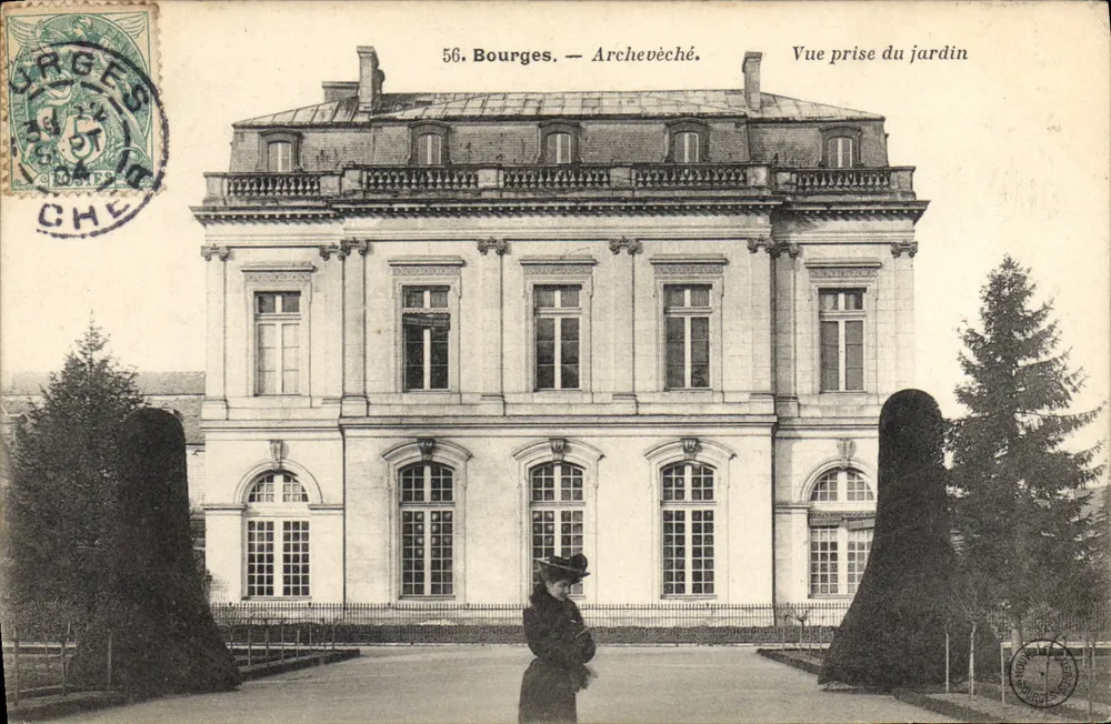 Bourges — Arcbisdom — Uitzicht genomen vanuit het tuin - Voorkant