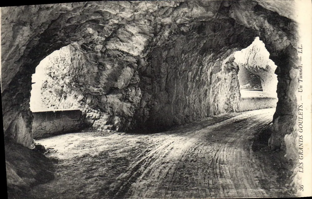 Les Grands Goulets — Um Tunel — Túneis a Túneis — LL — n°36 - Frente