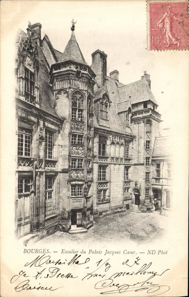 Bourges — Escada do Palácio Jacques Cœur — ND Pbot - Frente