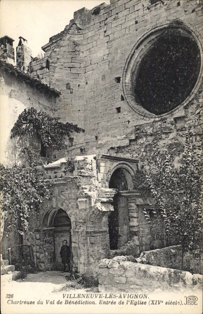 Villeneuve-lès-Avignon — Chartreuse du Val de Bénédition. Eingang der Kirche (14. Jahrhundert). - Vorderseite