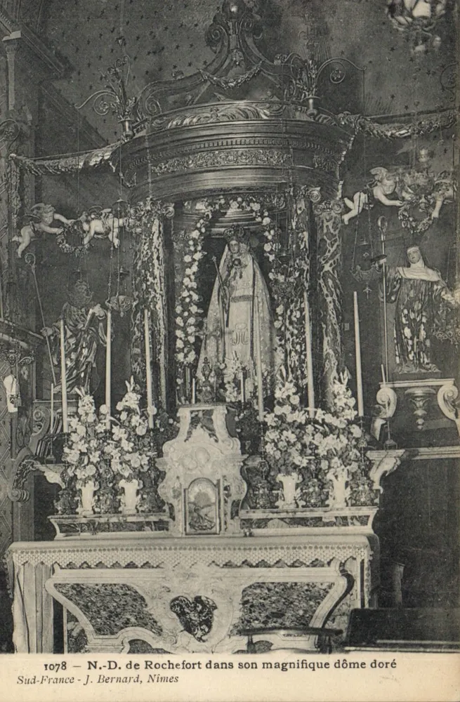 Notre-Dame von Rochefort in ihrem prächtigen vergoldeten Dachgewölbe — Südfrankreich — J. Bernard, Nîmes - Vorderseite