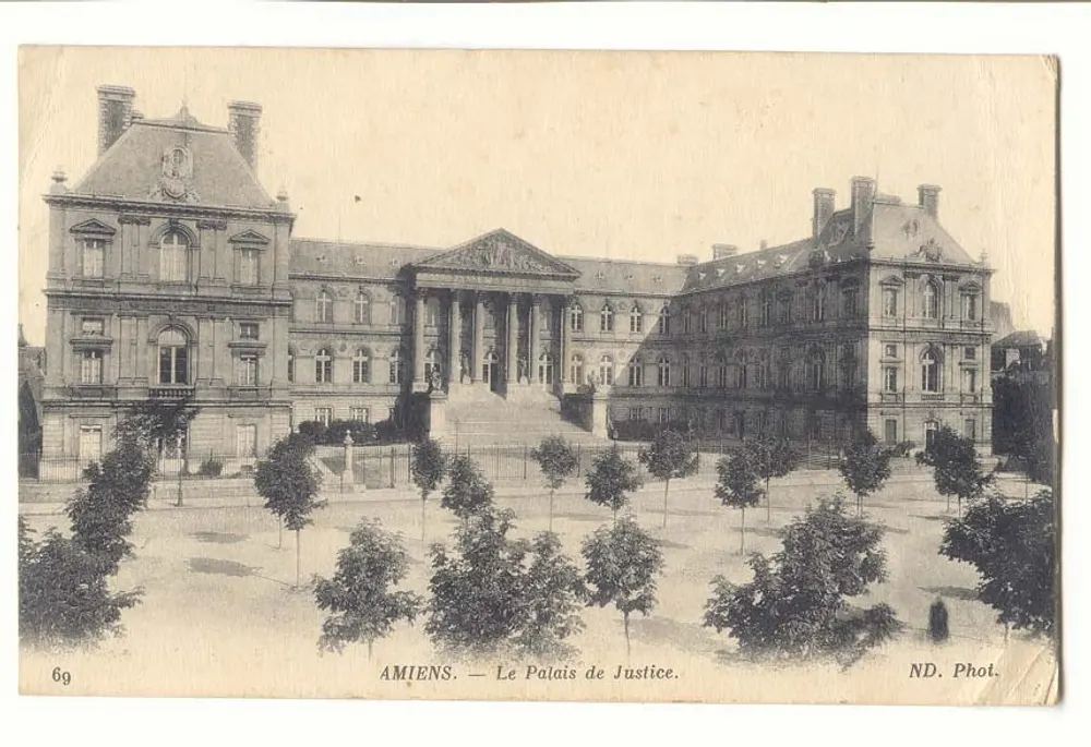 Amiens — O Palácio de Justiça — ND. Fot. n°69 - Frente