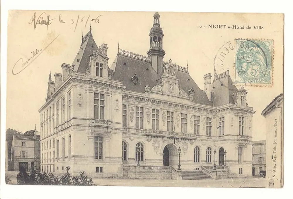 Niort — Stadhuis — N. Aix, P. & T. Journaux Niort - Voorkant
