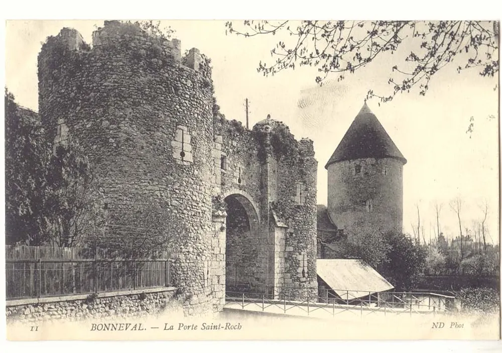 Bonneval — A Porta Saint-Roch — ND Fot - Frente