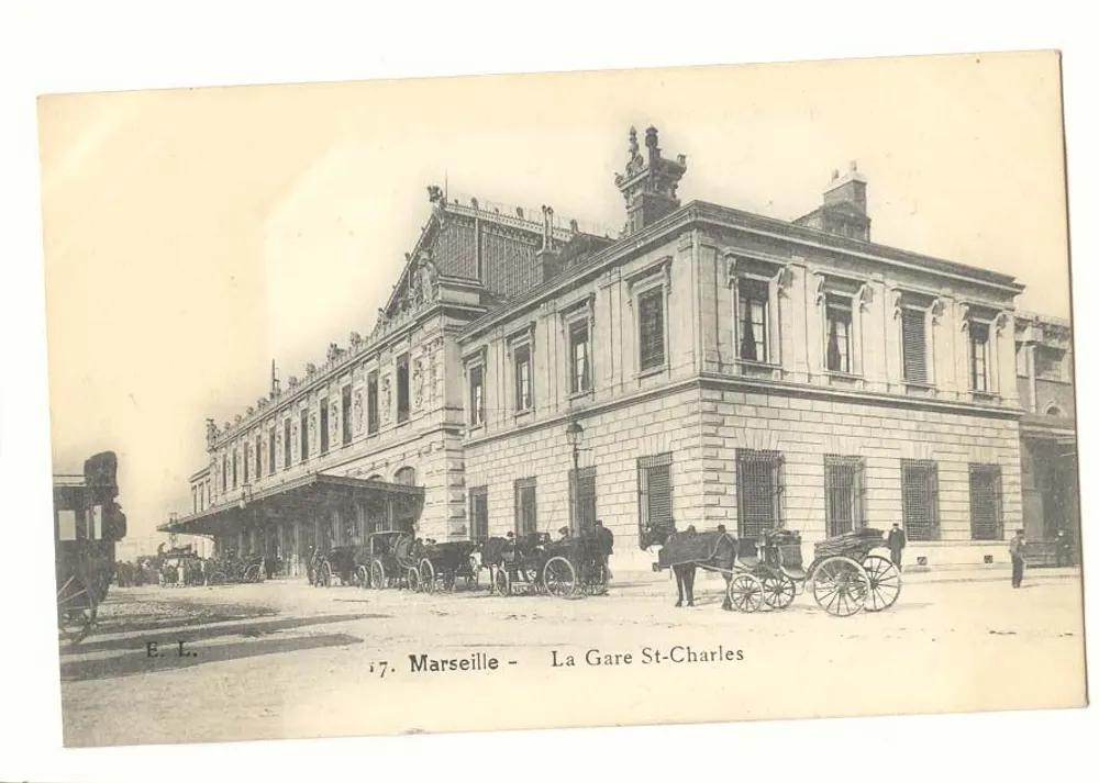 Marseille - A Estação St-Charles — E.L. n°17 - Frente
