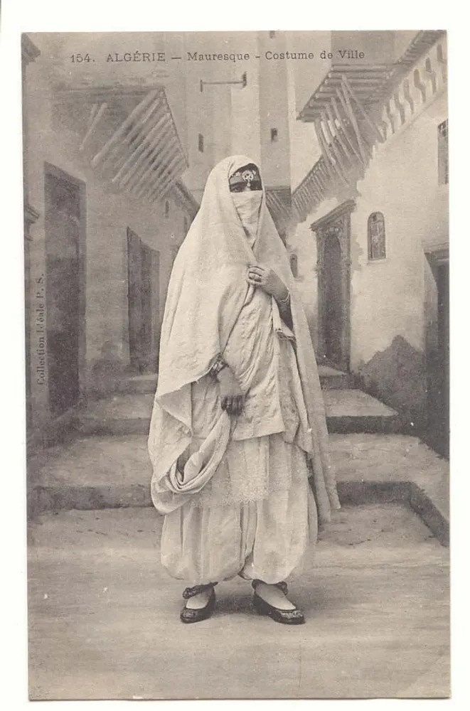 Algérie — Mauresque — Costume de Ville — Collection P. S. - Recto