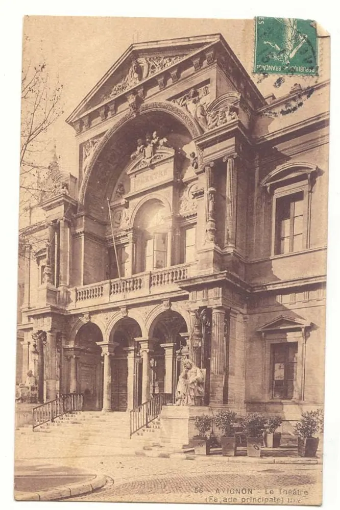 Avignon - O Teatro (Praça Principal) - Editor: C. B. Avignon - Frente