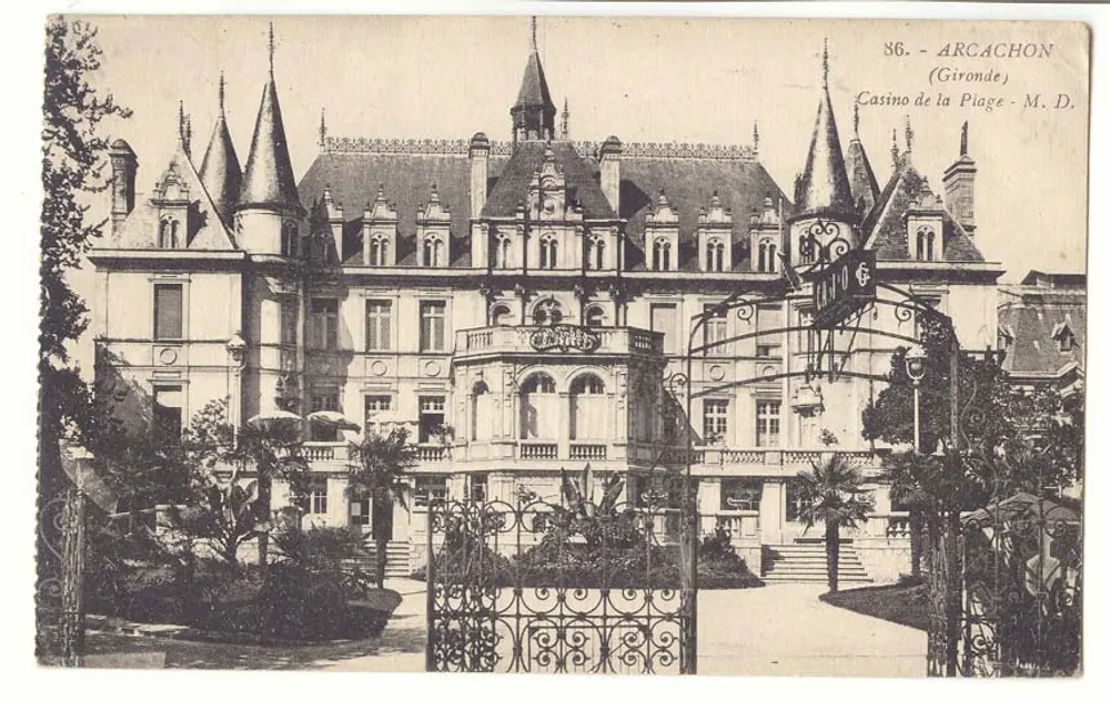 Arcachon (Gironde) — Casino de la Plage — M. D. - Frente