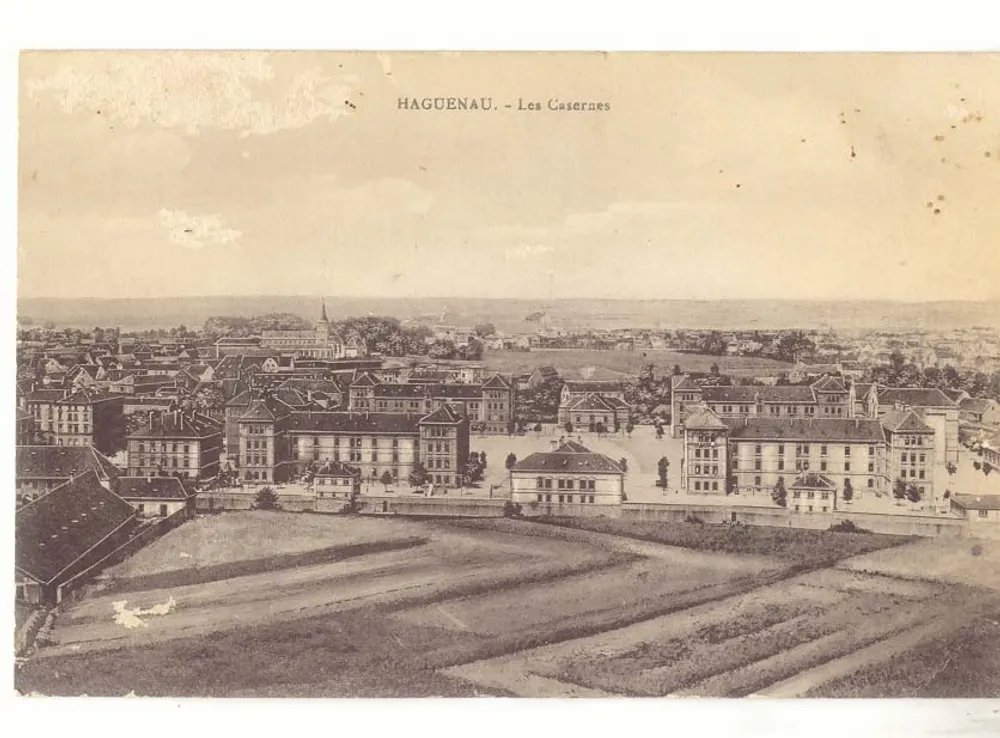 Haguenau — As Casernas - Frente