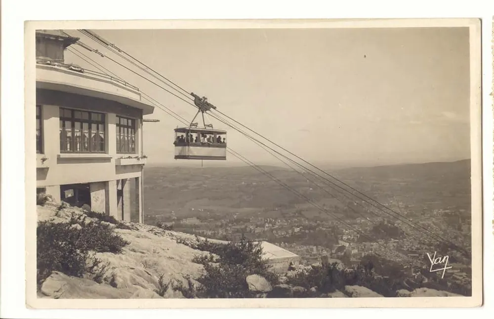 Cable-car da montanha — vista panorâmica — Yan - Frente