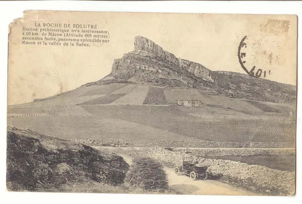 La Roche de Solutré — prähistorisches Gelände, 495 Meter Höhe — 10 km von Mâcon entfernt - Vorderseite