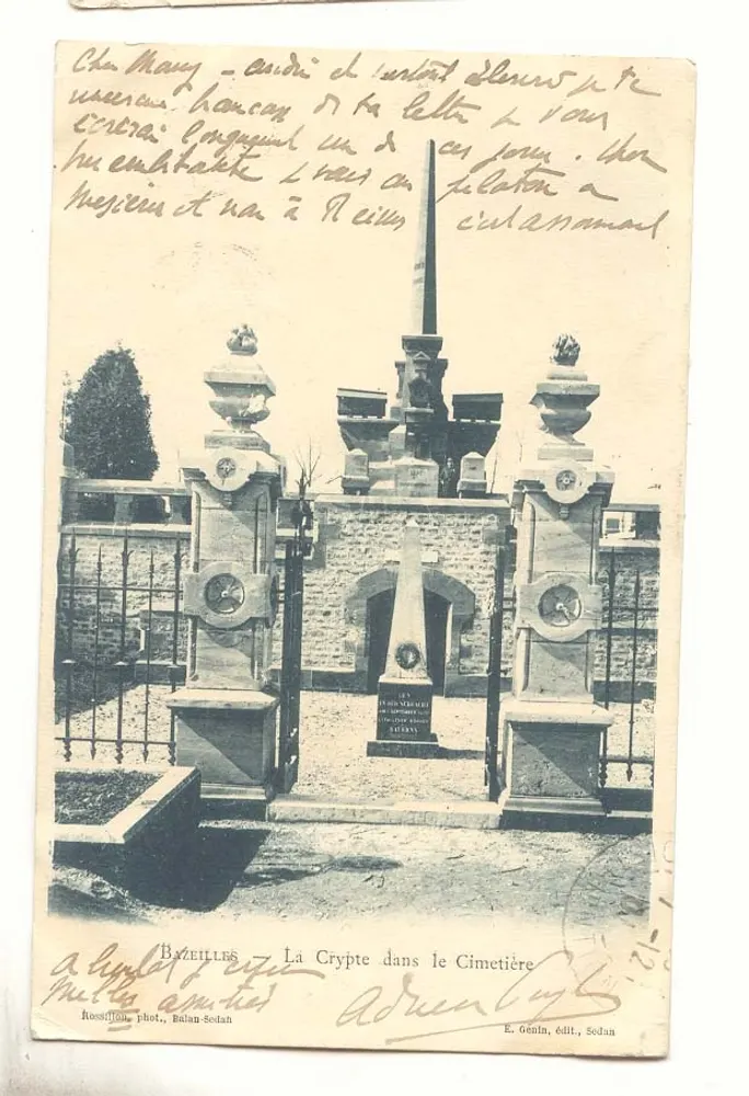 Bazeilles — A Cripta no Cemitério — E. Génin, editor Sedan - Frente