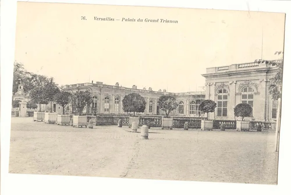 Versailles — Paleis van het Grote Trianon - Voorkant
