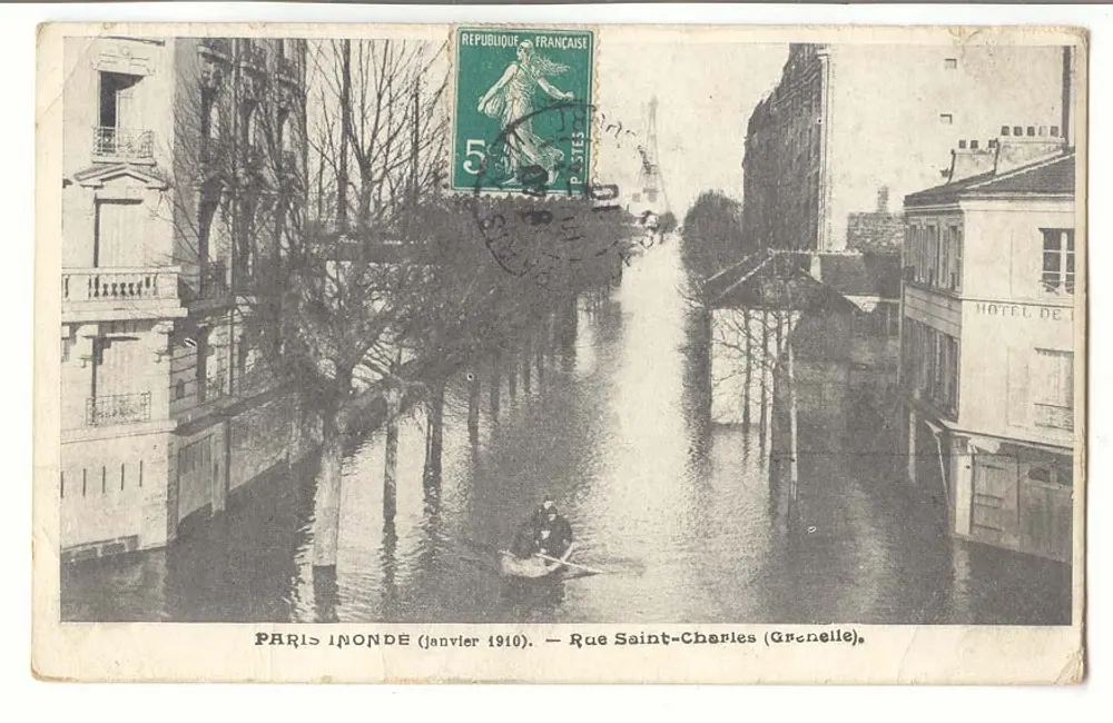 Paris überschwemmt (Januar 1910) — Rue Saint-Charles (Grenelle) - Vorderseite