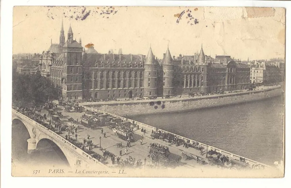 Paris — A Conciergerie — LL. — n° 571 - Frente