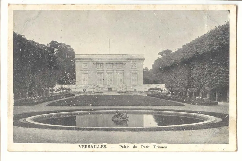 Versailles — Palácio do Petit Trianon - Frente