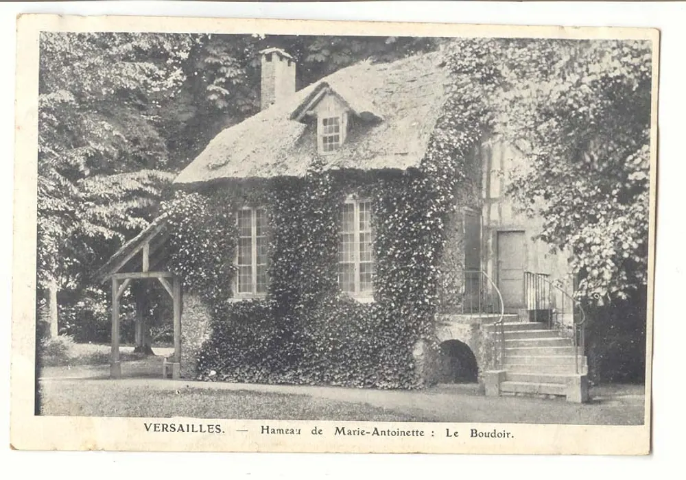 Versailles — Hameau de Marie-Antoinette: Der Boudoir - Vorderseite