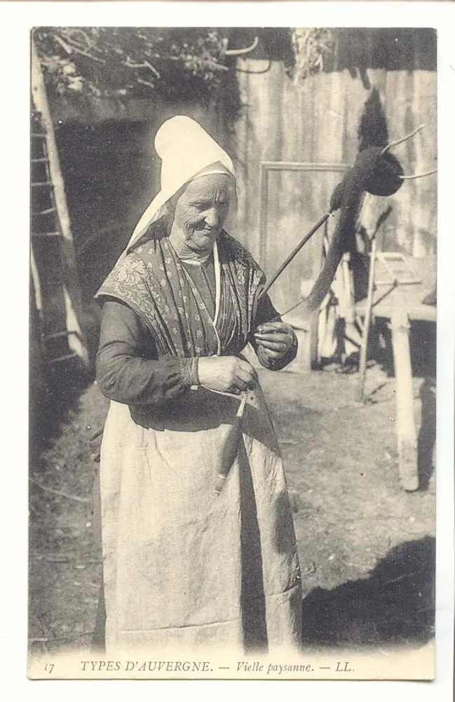 Alte Bauernfrau — LL. — Typen der Auvergne — n°17 - Vorderseite