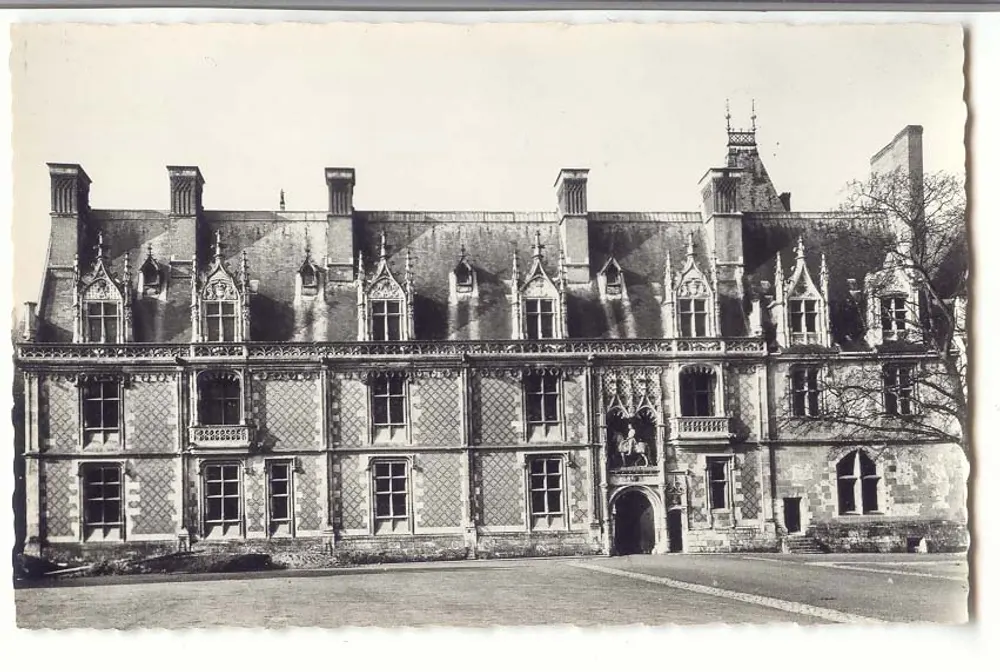 Château de Châteaubriant — Allgemeiner Blick — Verlag unbekannt - Vorderseite