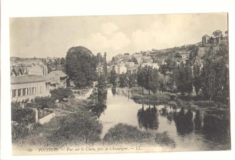 Poitiers — Ansicht des Clain, vom Chasseigne aus — LL. - Vorderseite