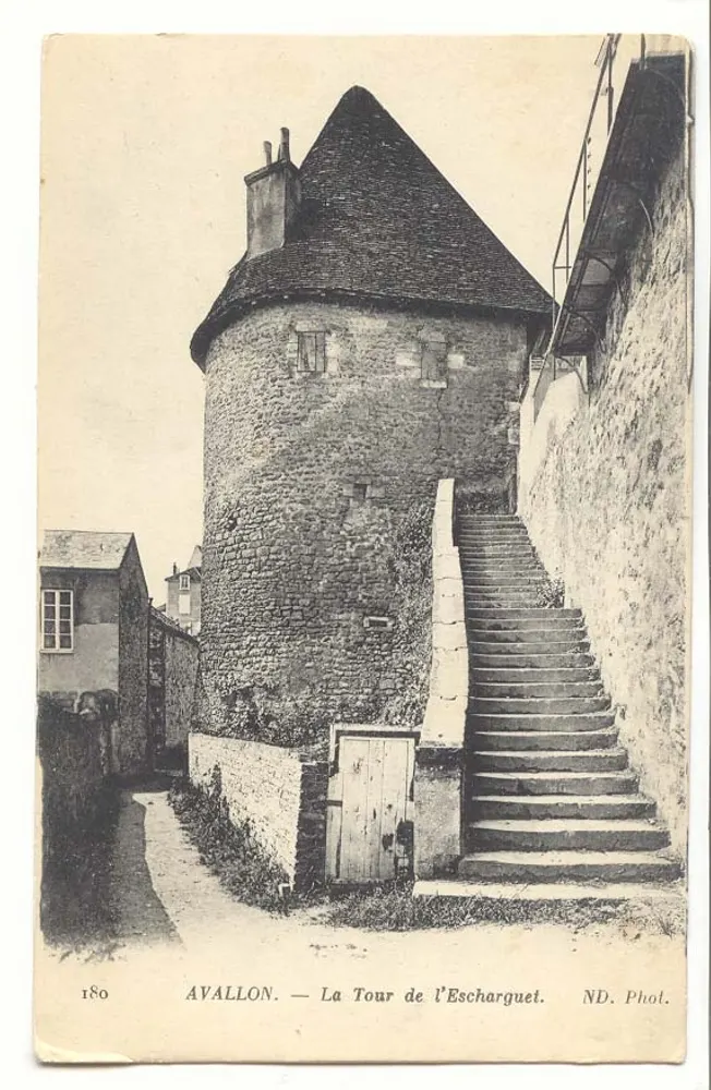 Avallon — La Torre de l'Escharguet — ND. Fot. - Anverso